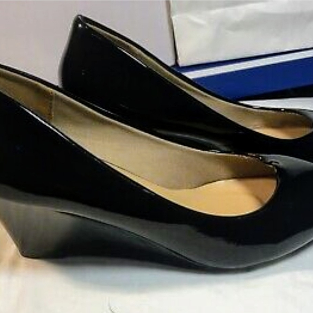 Black shoes
